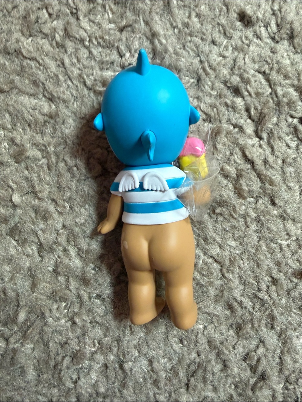 Sonny Angel Summer Vacation Shark - Picture 2 of 3